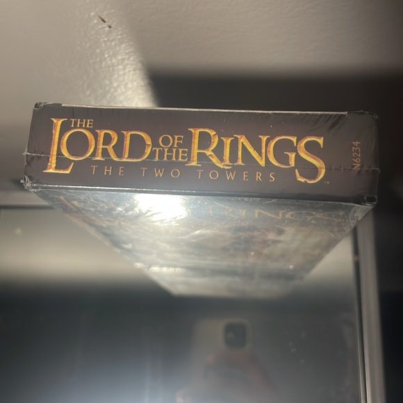 SEALED lord of the rings the two towers vhs tape - Picture 3 of 4